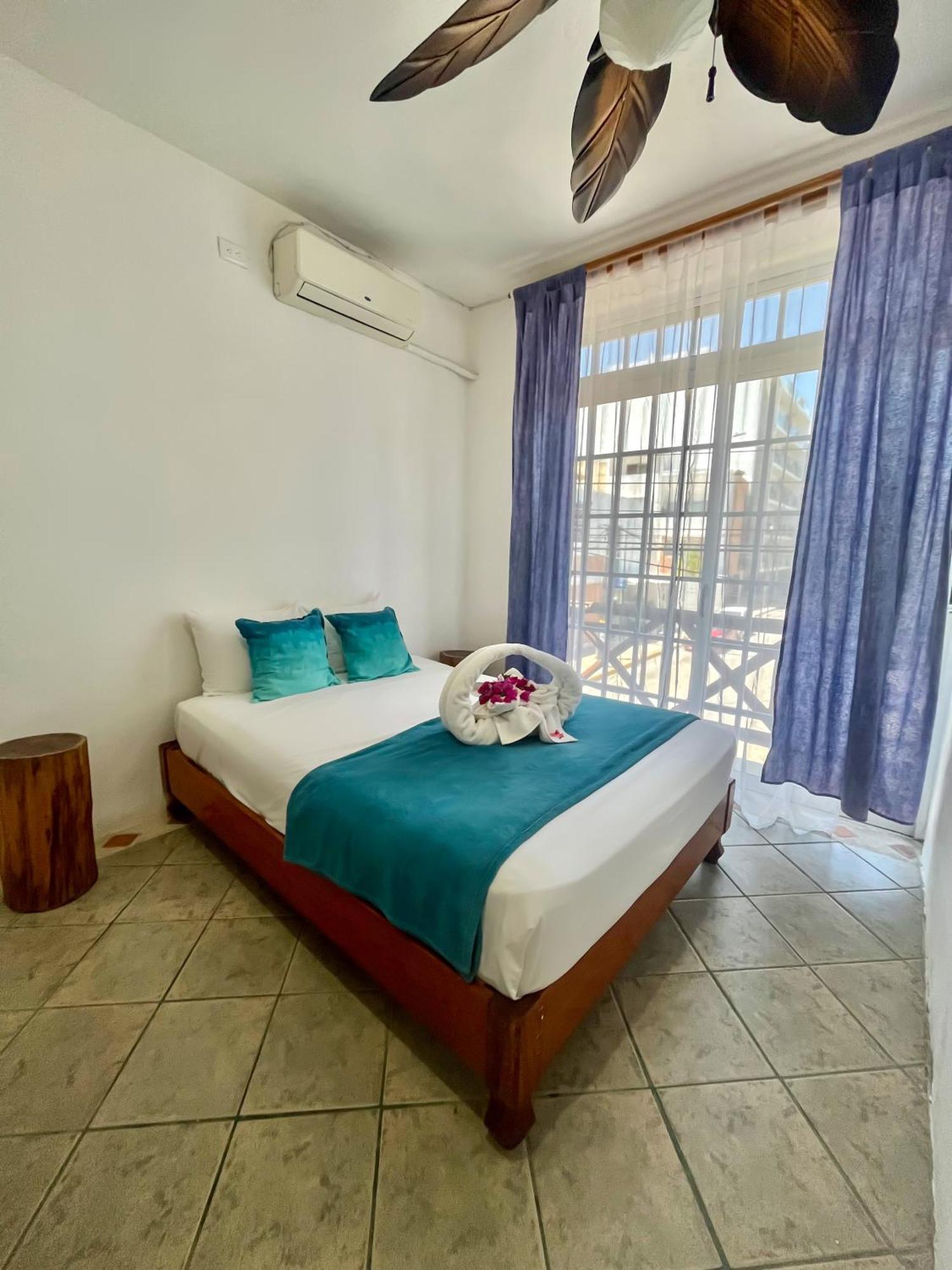 Selva Y Mar Apart Hotel Playa del Carmen Exterior photo